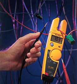 Fluke T5-600 Voltage, Continuity and Current Tester